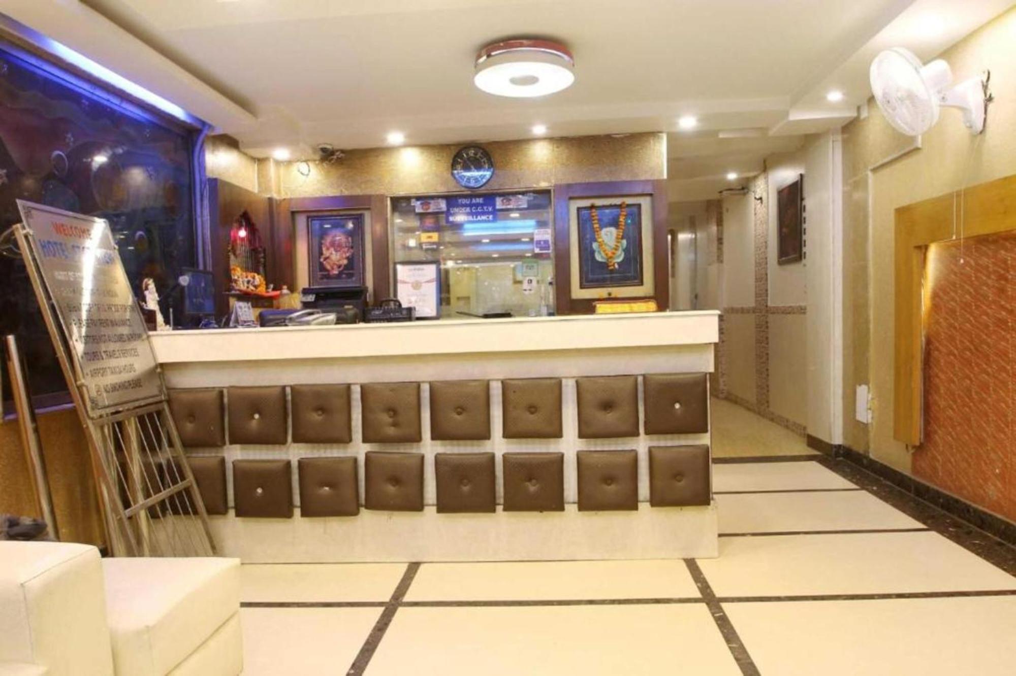 Hotel Star View-New Delhi Bagian luar foto